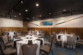 DoubleTree by Hilton Hotel Laurel