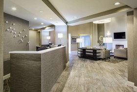 DoubleTree by Hilton Hotel Laurel