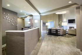 DoubleTree by Hilton Hotel Laurel