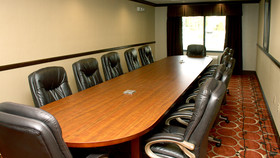 Holiday Inn Express & Suites La Vale Cumberland