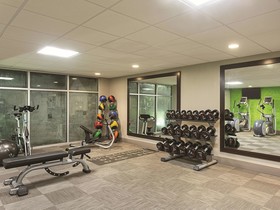 La Quinta Inn & Suites by Wyndham Baltimore BWI Airport