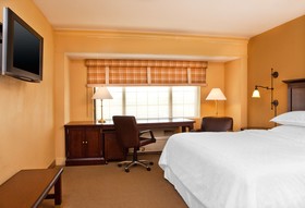 Sheraton Baltimore Washington Airport Hotel - BWI