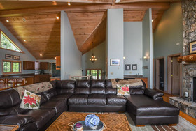 Glass Mountain Holiday Home