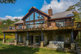 Glass Mountain Holiday Home