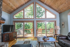 Glass Mountain Holiday Home