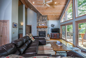 Glass Mountain Holiday Home