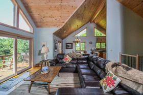Glass Mountain Holiday Home