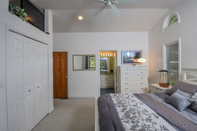 Hiatus House