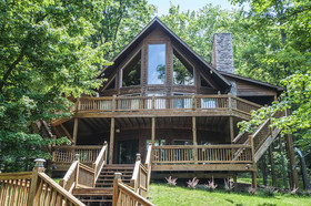 Hootenanny House