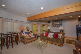Hootenanny House