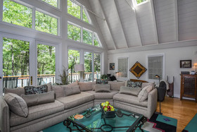 Quiet Retreat Four bedroom Holiday Home