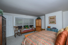 Quiet Retreat Four bedroom Holiday Home