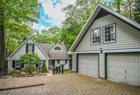 Quiet Retreat Four bedroom Holiday Home