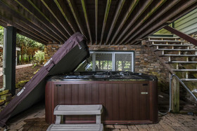 Quiet Retreat Four bedroom Holiday Home