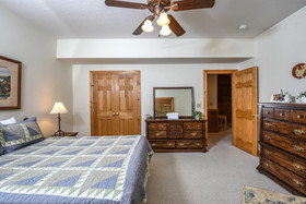 Rock Lodge Cabin House