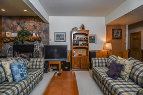 Rock Lodge Cabin House