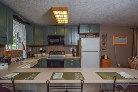 Slope's Edge House