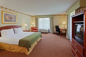 Holiday Inn Express & Suites Northeast