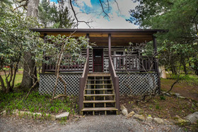 Apple Cottage Holiday Home