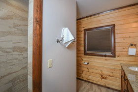 Hemlock Hideaway House