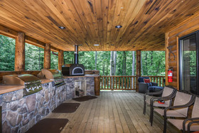 Hemlock Hideaway House