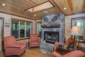 Hemlock Hideaway House