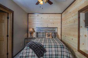 Hemlock Hideaway House