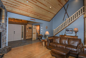 Hemlock Hideaway House