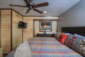 Hemlock Hideaway House