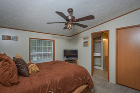 Knotty Pines Holiday Home