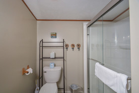 Knotty Pines Holiday Home
