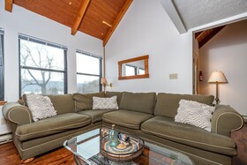 Mountain Ridge Nest