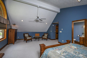 Schmidt Lodge House