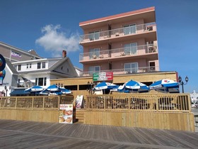 Americana Motor Inn