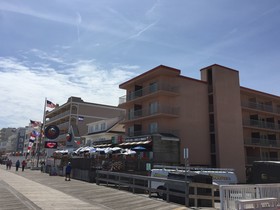 Americana Motor Inn