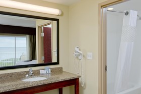 Hampton Inn & Suites Ocean City / Bayfront-Convention Center