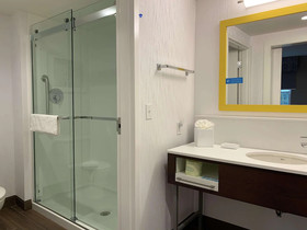 Hampton Inn & Suites Ocean City West