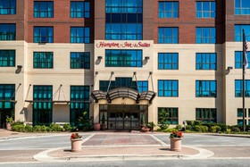 Hampton Inn & Suites National Harbor/Alexandria Area