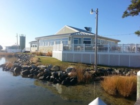 Island Inn & Suites, Ascend Collection