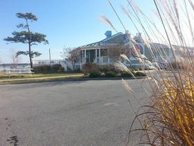 Island Inn & Suites, Ascend Collection
