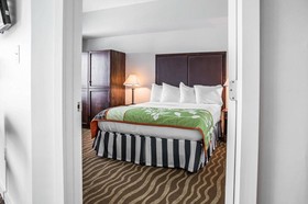Island Inn & Suites, Ascend Collection