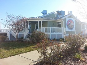 Island Inn & Suites, Ascend Collection