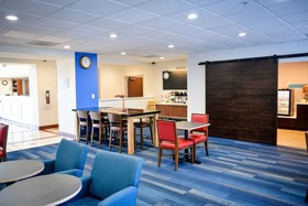 Holiday Inn Express Prince Frederick