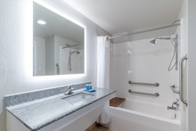 Holiday Inn Express Prince Frederick
