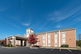 Holiday Inn Express Prince Frederick