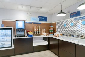 Holiday Inn Express Prince Frederick
