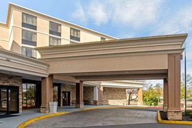 DoubleTree by Hilton Salisbury