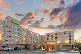 DoubleTree by Hilton Salisbury