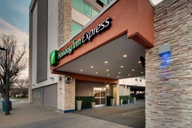 Holiday Inn Express Washington DC N-Silver Spring