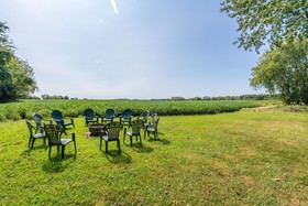 Historic Kent Manor Inn